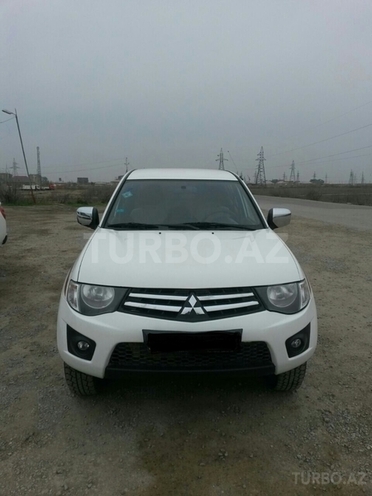Mitsubishi L200 2013, 99,800 km - 0.3 л - Sumqayıt
