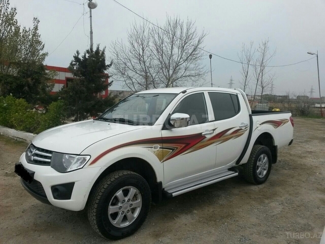 Mitsubishi L200 2013, 99,800 km - 0.3 л - Sumqayıt
