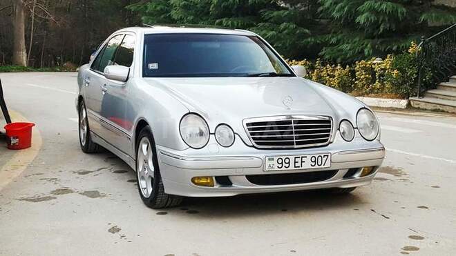 Mercedes E 320 2000, 235,000 km - 3.2 l - Bakı