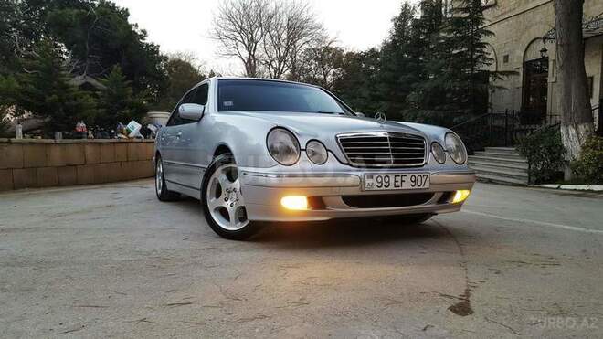 Mercedes E 320 2000, 235,000 km - 3.2 л - Bakı