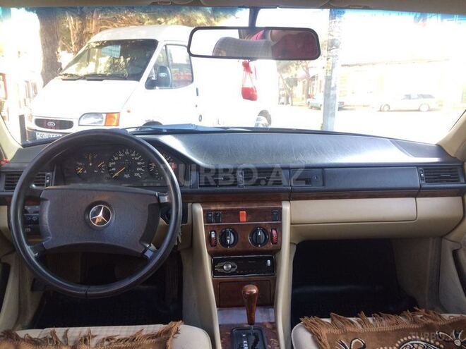 Mercedes E 230 1990, 350,000 km - 2.3 л - Bakı
