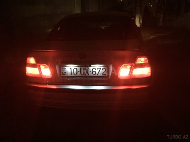 BMW 320 2001, 214,000 km - 2.2 l - Bakı