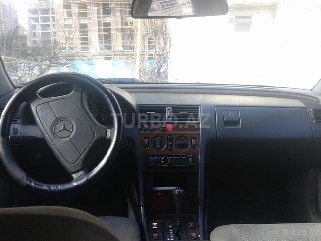 Mercedes C 220 1994, 390,000 km - 2.2 л - Bakı