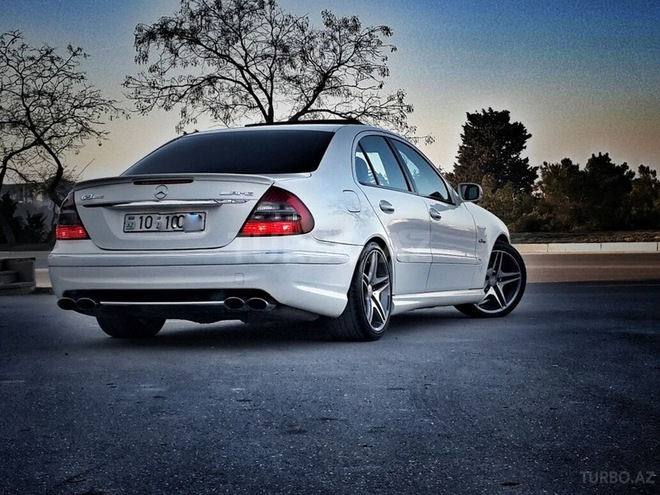 Mercedes E 320 2003, 209,006 km - 3.2 л - Bakı