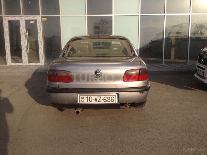 Opel Omega 1996, 268,200 km - 2.0 л - Bakı