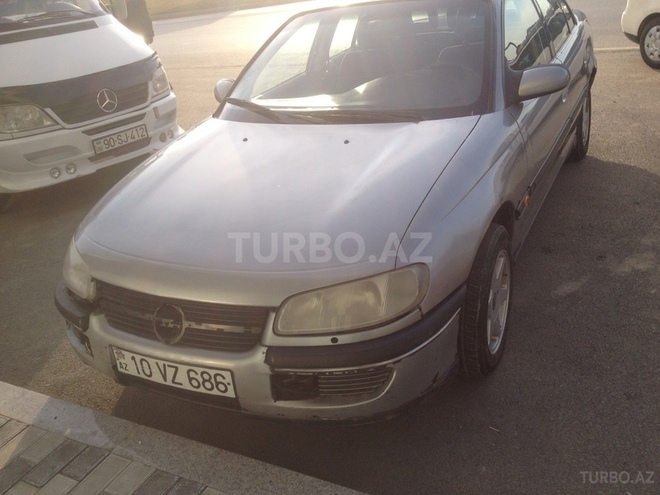 Opel Omega 1996, 268,200 km - 2.0 л - Bakı