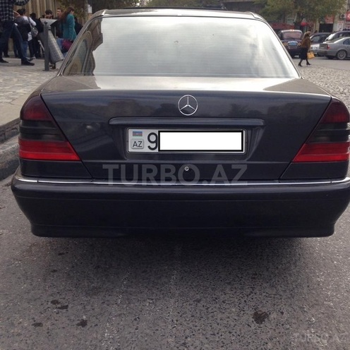 Mercedes C 220 2000, 314,000 km - 2.2 l - Bakı