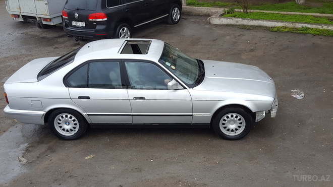 BMW 530 1989, 332,500 km - 3.0 л - Bakı