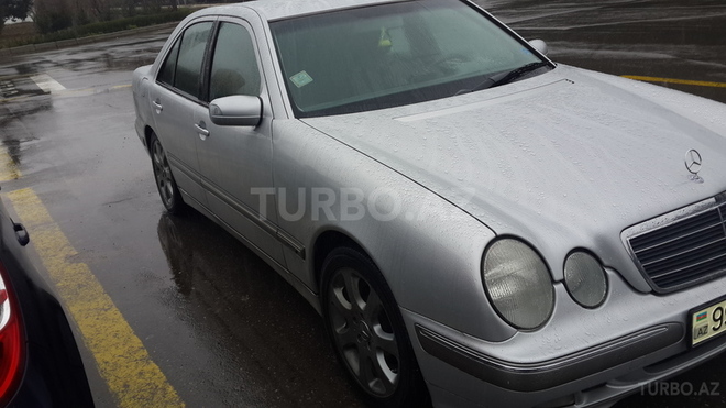 Mercedes E 200 2000, 250,000 km - 2.0 л - Bakı