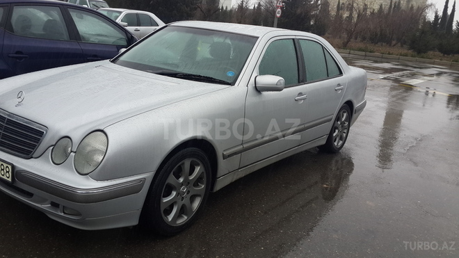 Mercedes E 200 2000, 250,000 km - 2.0 л - Bakı