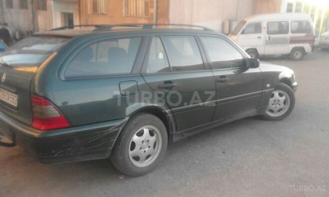 Mercedes C 220 2000, 200,000 km - 2.2 l - Bərdə