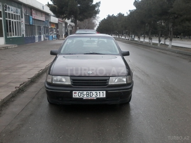 Opel Vectra 1991, 285,000 km - 2.0 л - Sumqayıt
