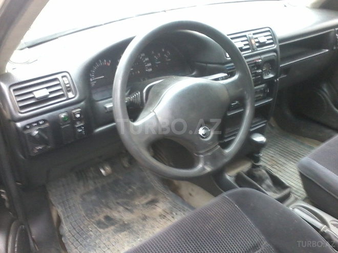 Opel Vectra 1991, 285,000 km - 2.0 л - Sumqayıt