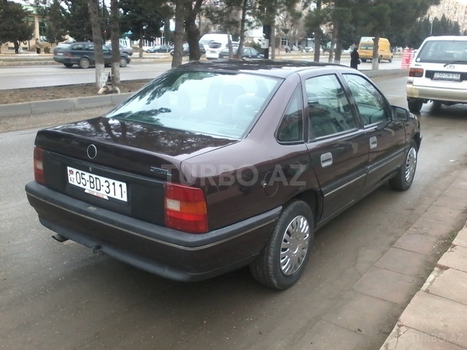 Opel Vectra 1991, 285,000 km - 2.0 л - Sumqayıt