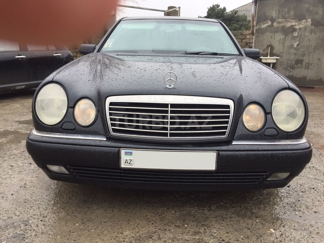 Mercedes E 230 1996, 306,000 km - 2.3 l - Bakı