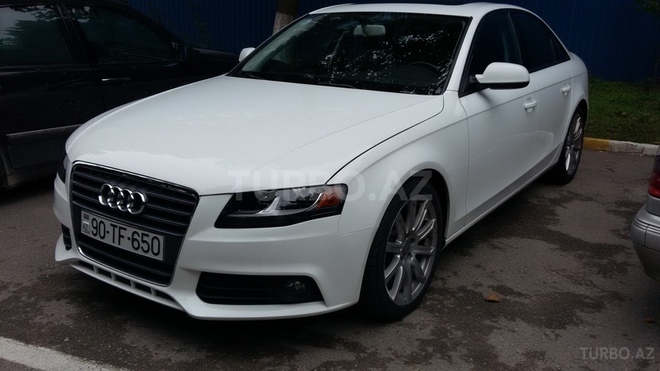 Audi A4 2011, 135,000 km - 2.0 l - Bakı