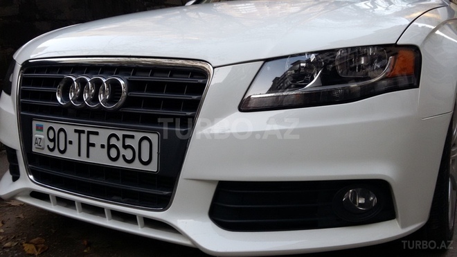 Audi A4 2011, 135,000 km - 2.0 l - Bakı