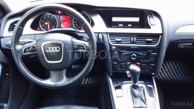 Audi A4 2011, 135,000 km - 2.0 l - Bakı
