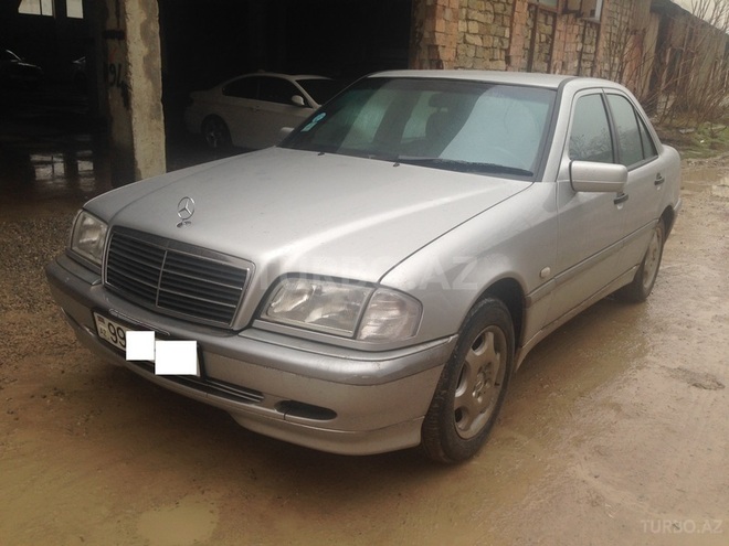 Mercedes C 200 2000, 100,078 km - 2.0 l - Bakı