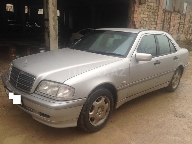 Mercedes C 200 2000, 100,078 km - 2.0 l - Bakı