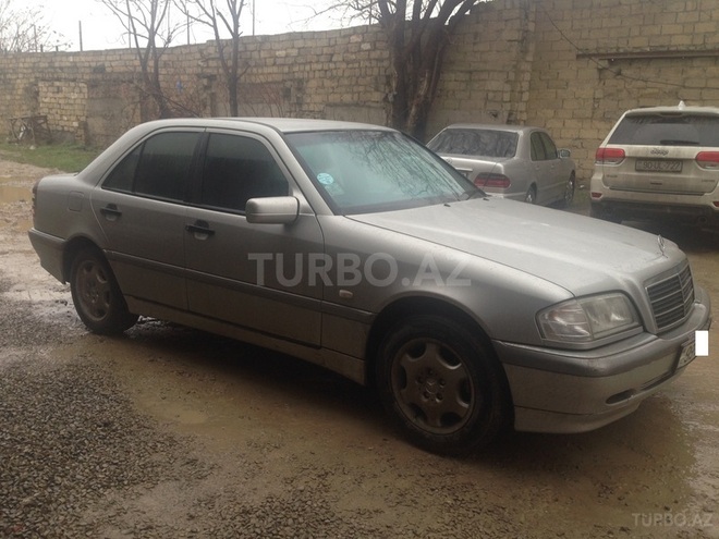 Mercedes C 200 2000, 100,078 km - 2.0 l - Bakı