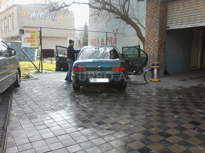 Opel Omega 1996, 230,000 km - 2.0 l - Bakı