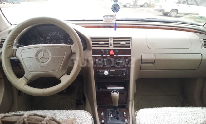 Mercedes C 180 1998, 218,000 km - 1.8 л - Göyçay