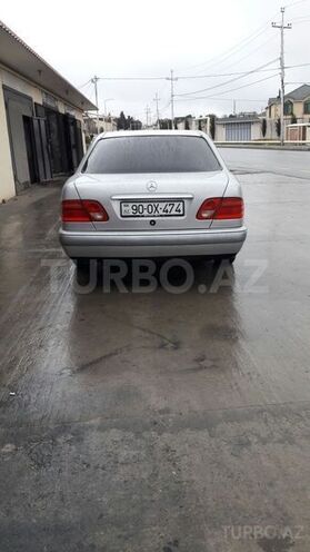 Mercedes E 200 1997, 320,000 km - 2.0 l - Bakı