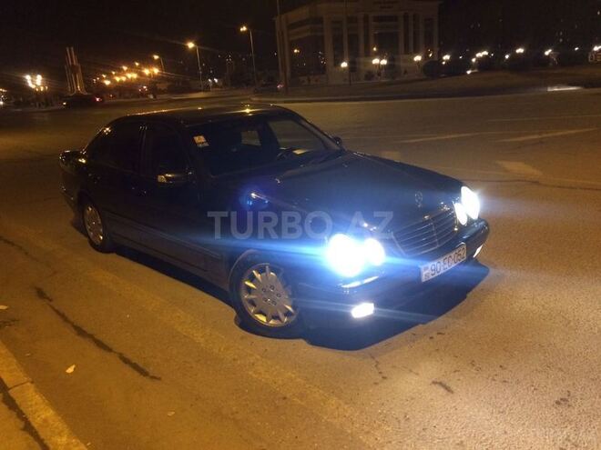 Mercedes E 240 2000, 213,000 km - 2.6 l - Sumqayıt