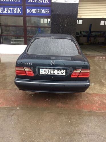 Mercedes E 240 2000, 213,000 km - 2.6 l - Sumqayıt