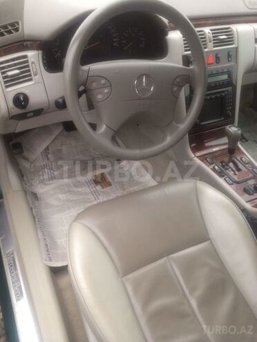 Mercedes E 240 2000, 26,000 km - 2.4 l - Gəncə