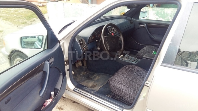 Mercedes C 220 1998, 274,000 km - 2.2 л - Bakı