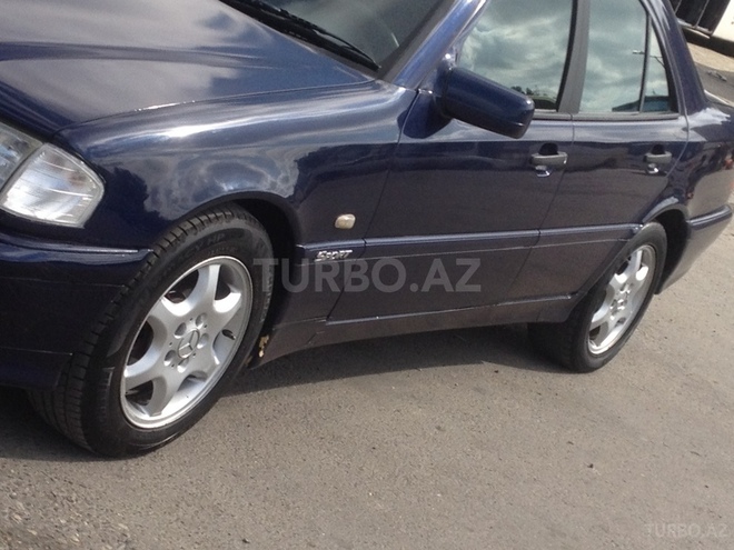 Mercedes C 220 1998, 245,000 km - 2.2 л - Bakı