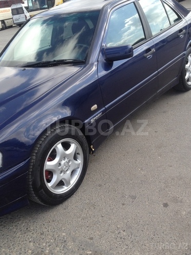 Mercedes C 220 1998, 245,000 km - 2.2 л - Bakı