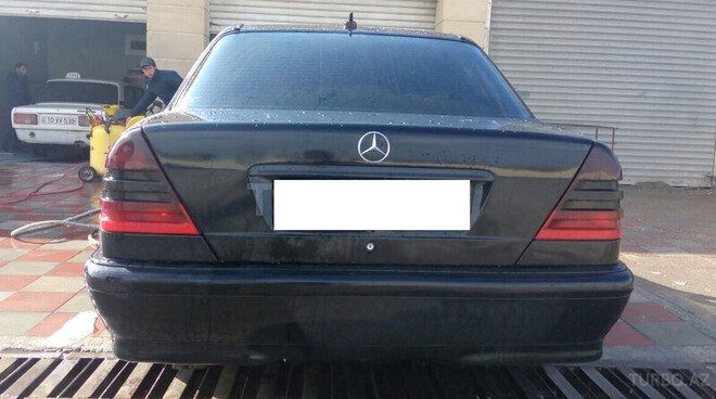 Mercedes C 220 1998, 250,000 km - 2.2 l - Bakı