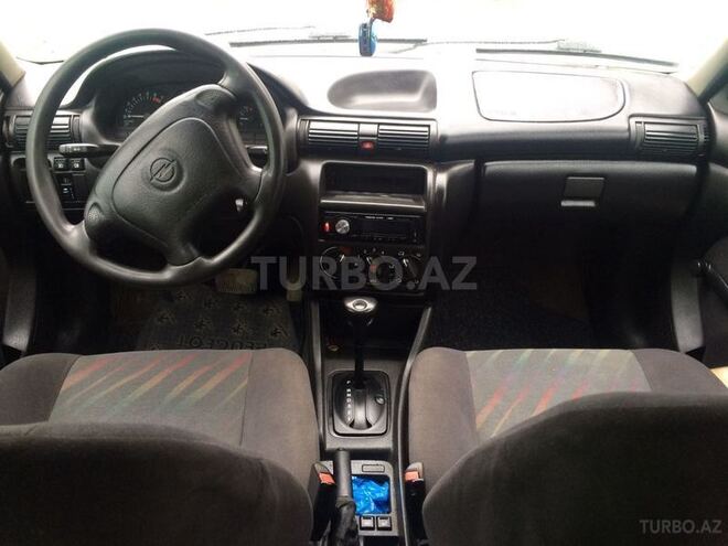 Opel Astra 1997, 289,786 km - 1.6 l - Qusar