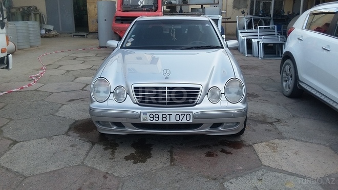 Mercedes E 280 2002, 263,000 km - 2.8 l - Bakı