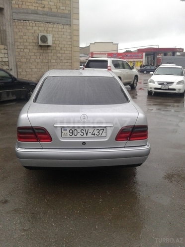 Mercedes E 240 1998, 270,328 km - 2.4 l - Sumqayıt