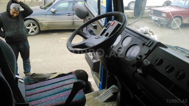 Mercedes Atego 814 1999, 340,000 km - 4.2 l - Bakı
