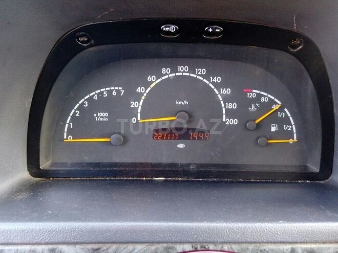 Mercedes Vito 2002, 221,117 km - 2.2 l - Bakı