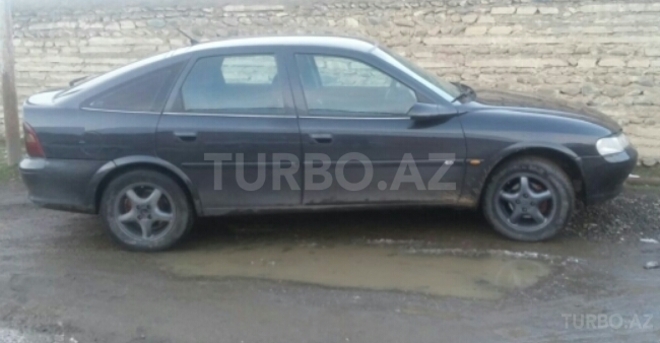 Opel Vectra 1996, 300,000 km - 1.8 l - Ağstafa