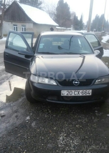 Opel Vectra 1996, 300,000 km - 1.8 l - Ağstafa