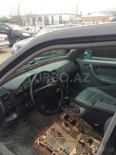 Mercedes C 230 1999, 255,000 km - 2.3 л - Bakı