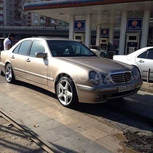 Mercedes E 200 2000, 242,000 km - 0.2 l - Ağcabədi