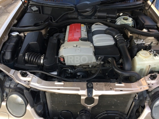 Mercedes E 200 2000, 242,000 km - 0.2 l - Ağcabədi
