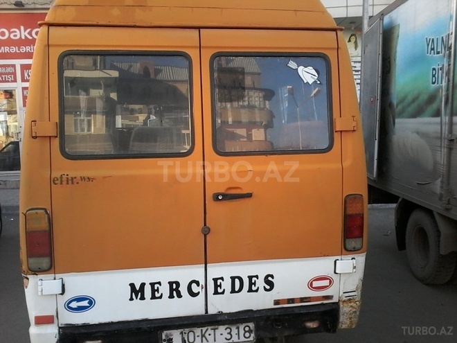 Mercedes  1990, 50,000 km - 2.2 л - Gəncə