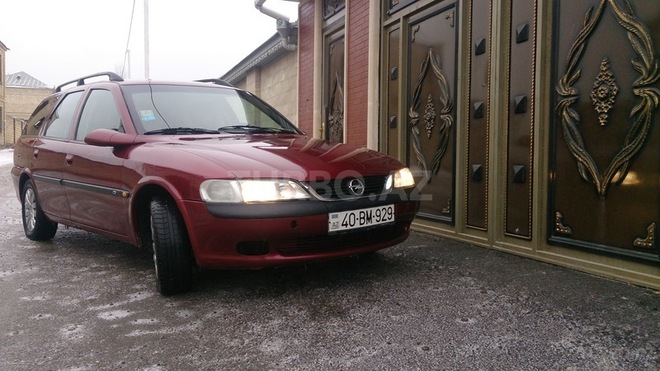 Opel Vectra 1997, 356,000 km - 1.8 л - Quba