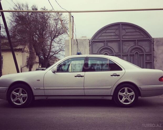 Mercedes E 230 1997, 250,000 km - 2.3 l - Bakı