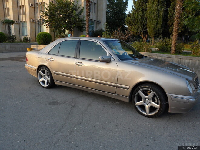 Mercedes E 200 2000, 242,000 km - 0.2 l - Bakı