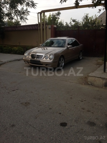 Mercedes E 200 2000, 242,000 km - 0.2 l - Bakı